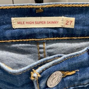 Levi’s mile high super skinny